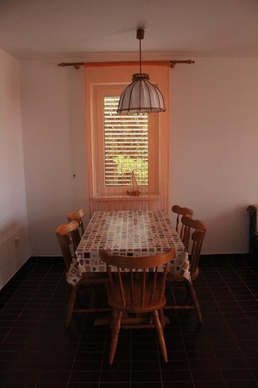 Apartments Baka Jelka Mandre Dış mekan fotoğraf